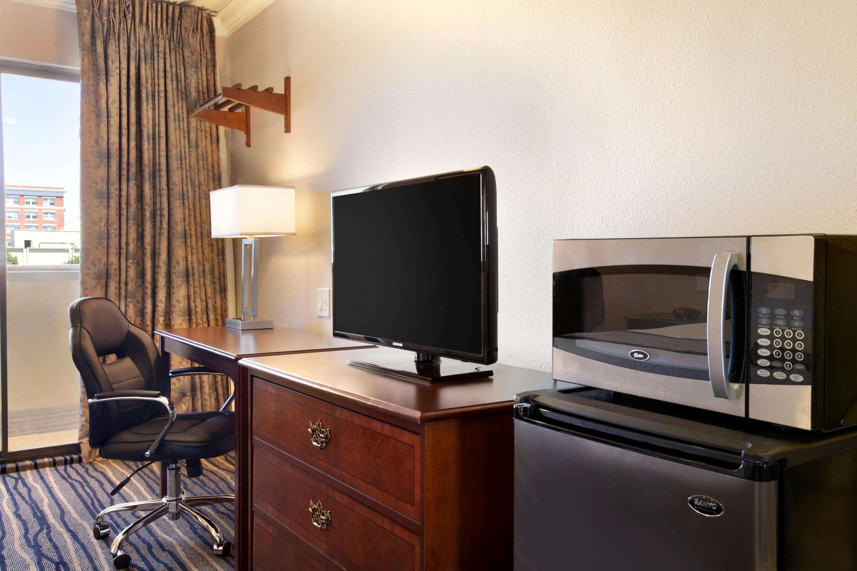 Days Inn By Wyndham Eureka Ca Εξωτερικό φωτογραφία